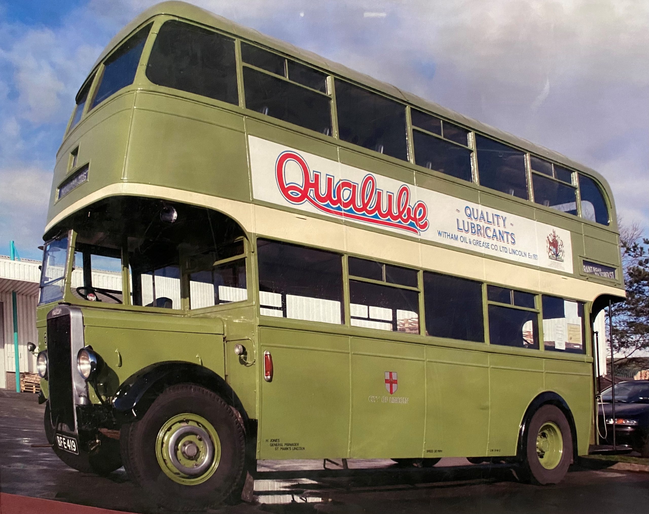 Lincolnshire Vintage Vehicle Society bus